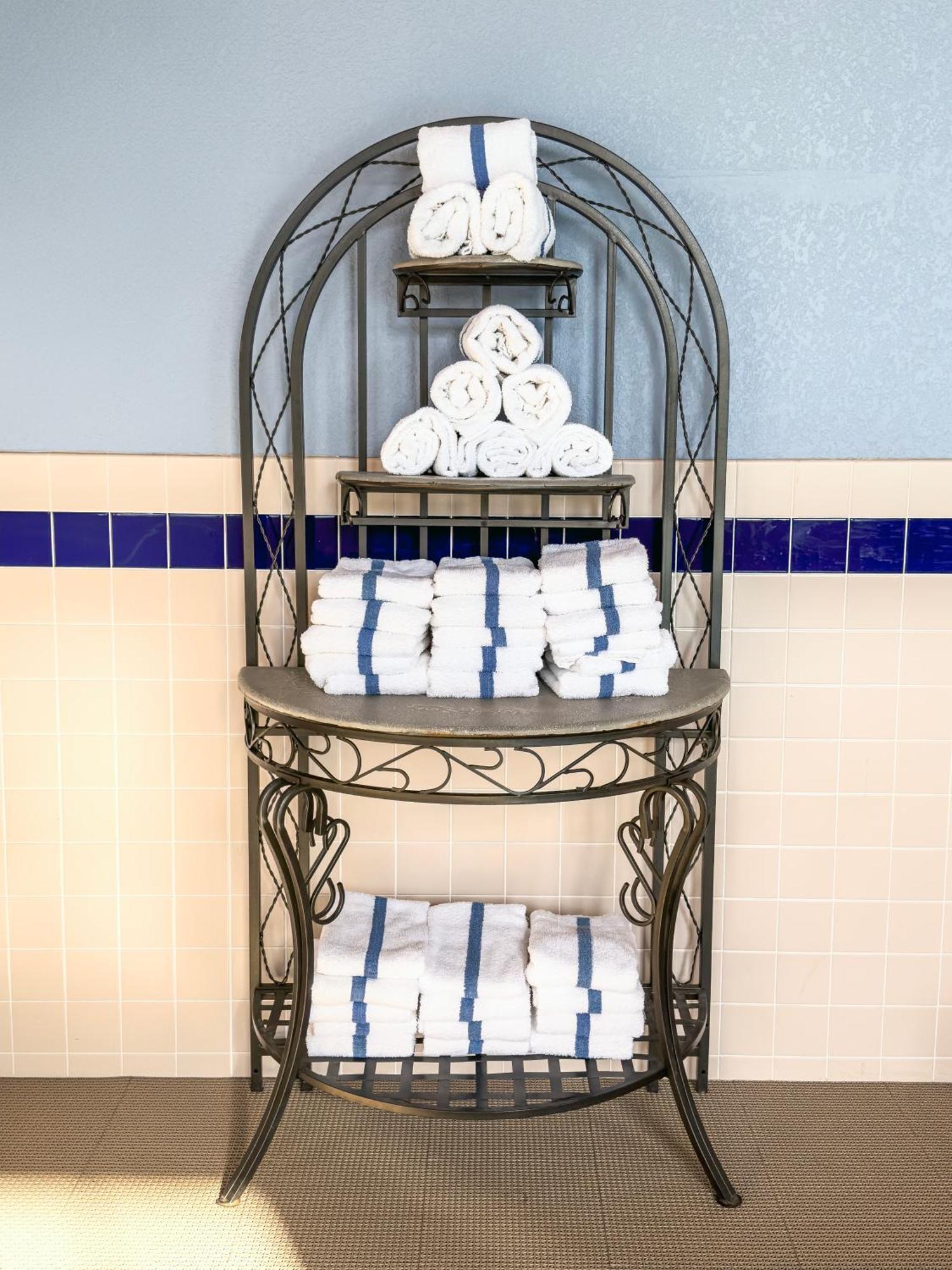 Hotel Country Trails &suites 4*