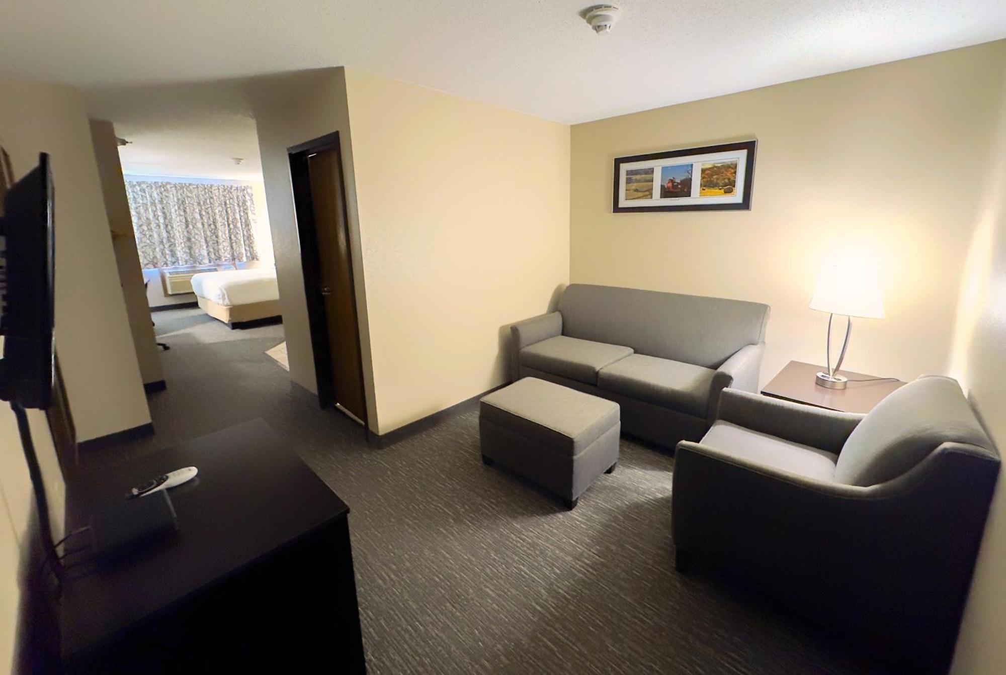 Hotel Country Trails &suites 4*